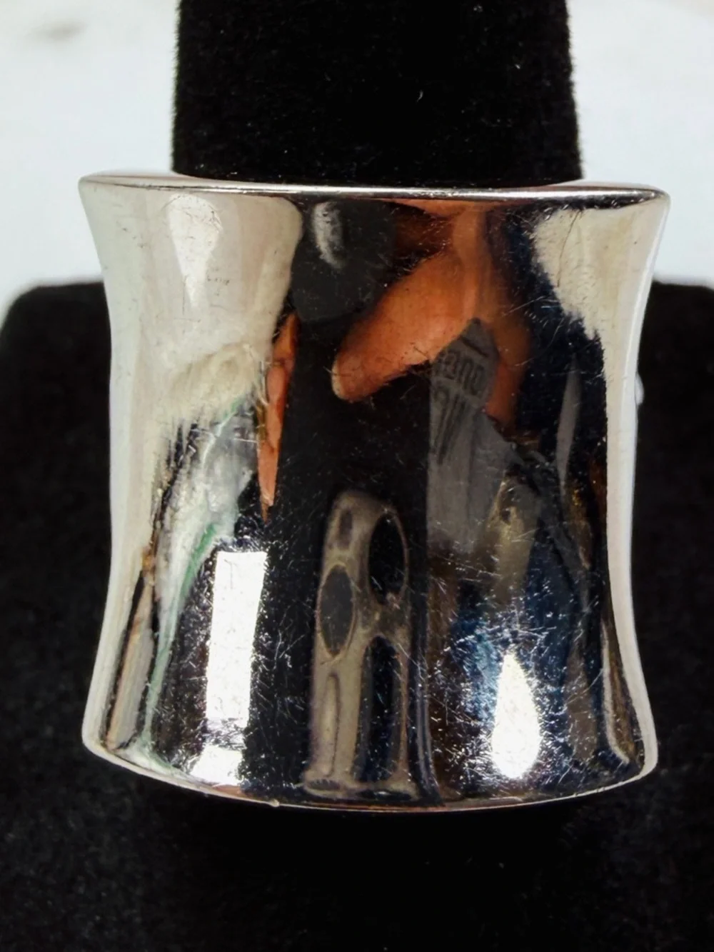 Interesting Silvertone modernness scoop size 7 ring